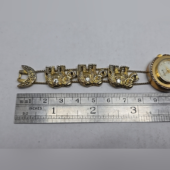Vintage Womens Jennie B Avon Gold Tone Elephants Charms Watch New Battery main image 7